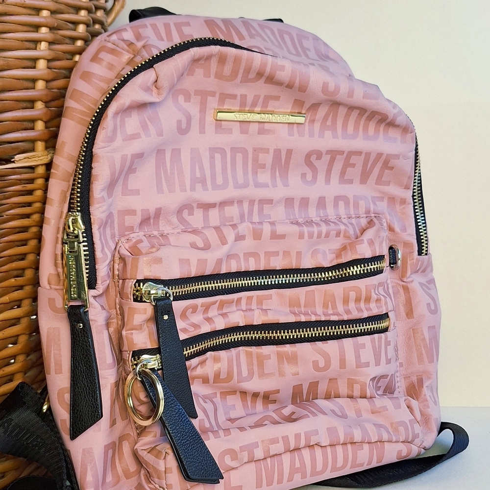 NWOT Steve Madden Blush Pink Logo Designer Backpack with Gold Zipper Black Trim